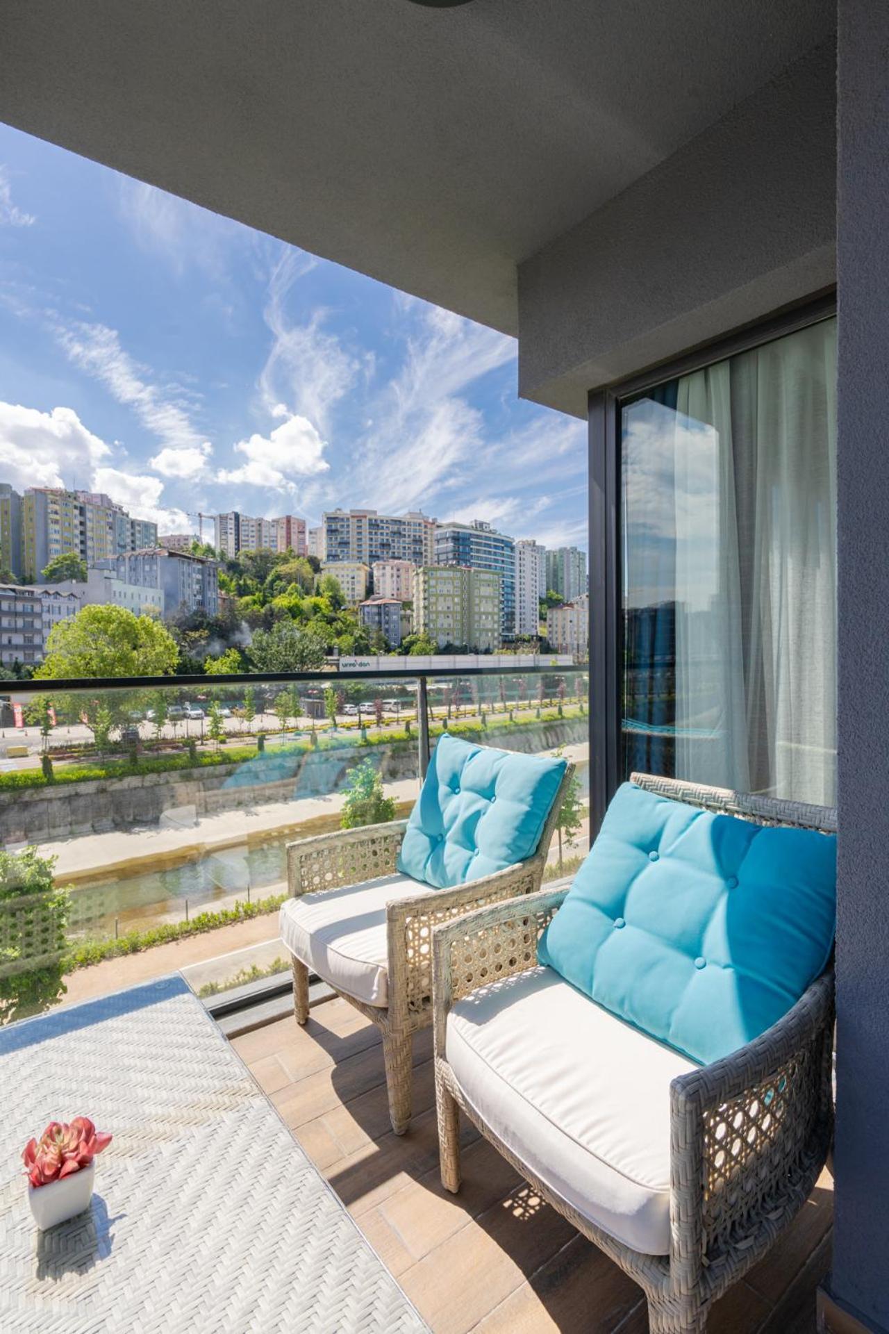 The Superior Living Kagithane Istanbul Exterior photo